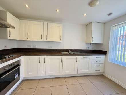 Fen Violet Drive, Didcot, Image 2