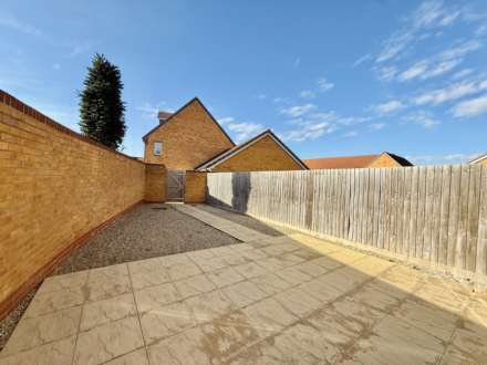 Fen Violet Drive, Didcot, Image 4