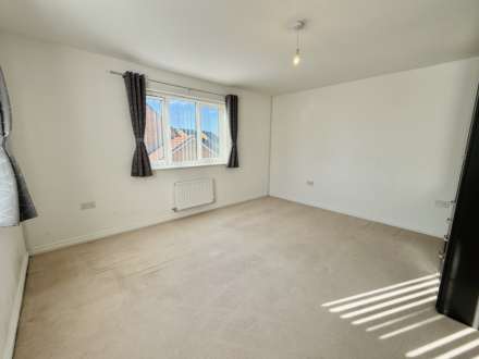Fen Violet Drive, Didcot, Image 6