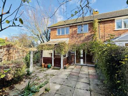 Churchill Close, Didcot, Image 16