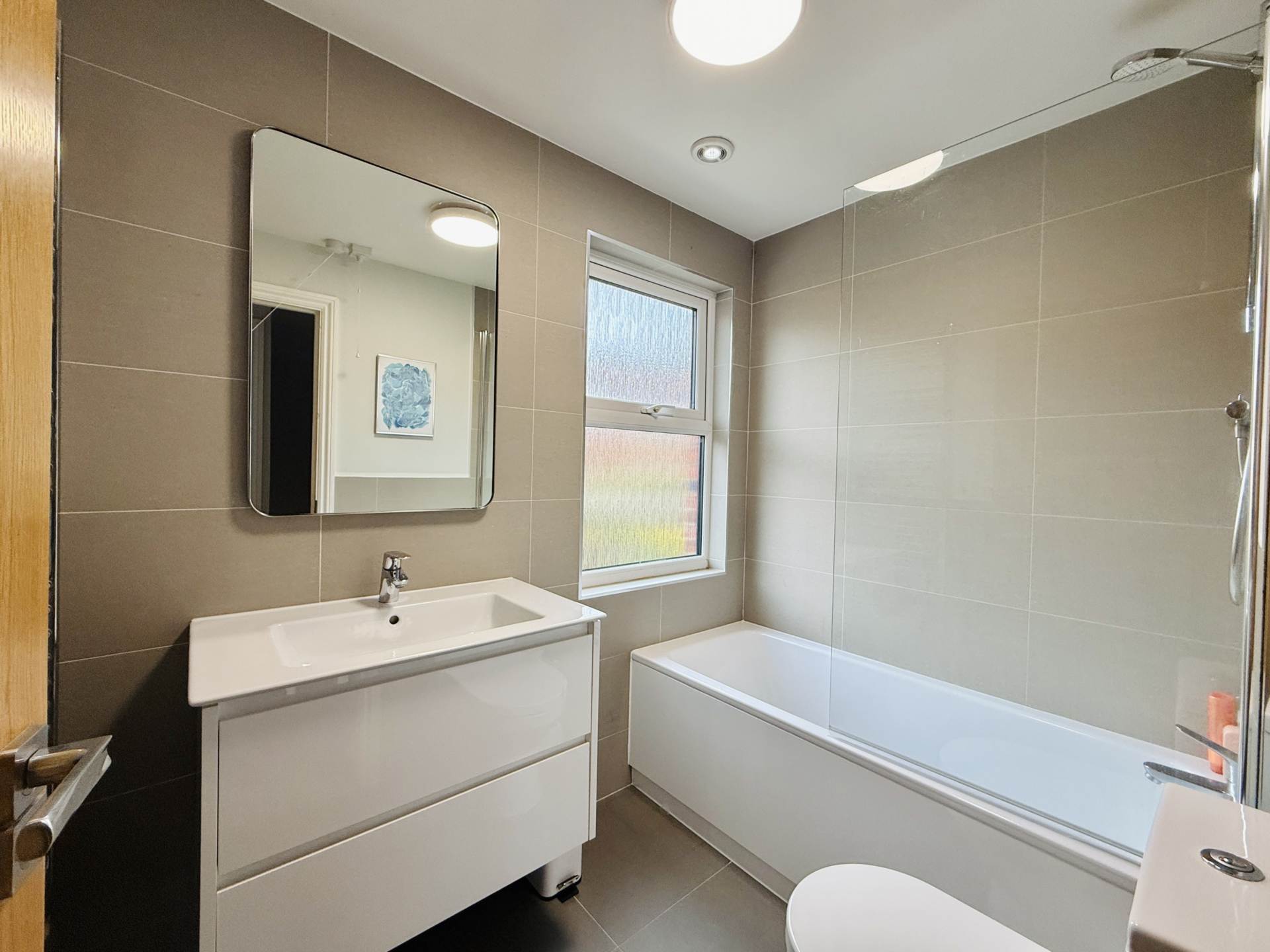 Nelson Close, Oxfordshire, Image 15