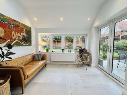 Nelson Close, Oxfordshire, Image 8