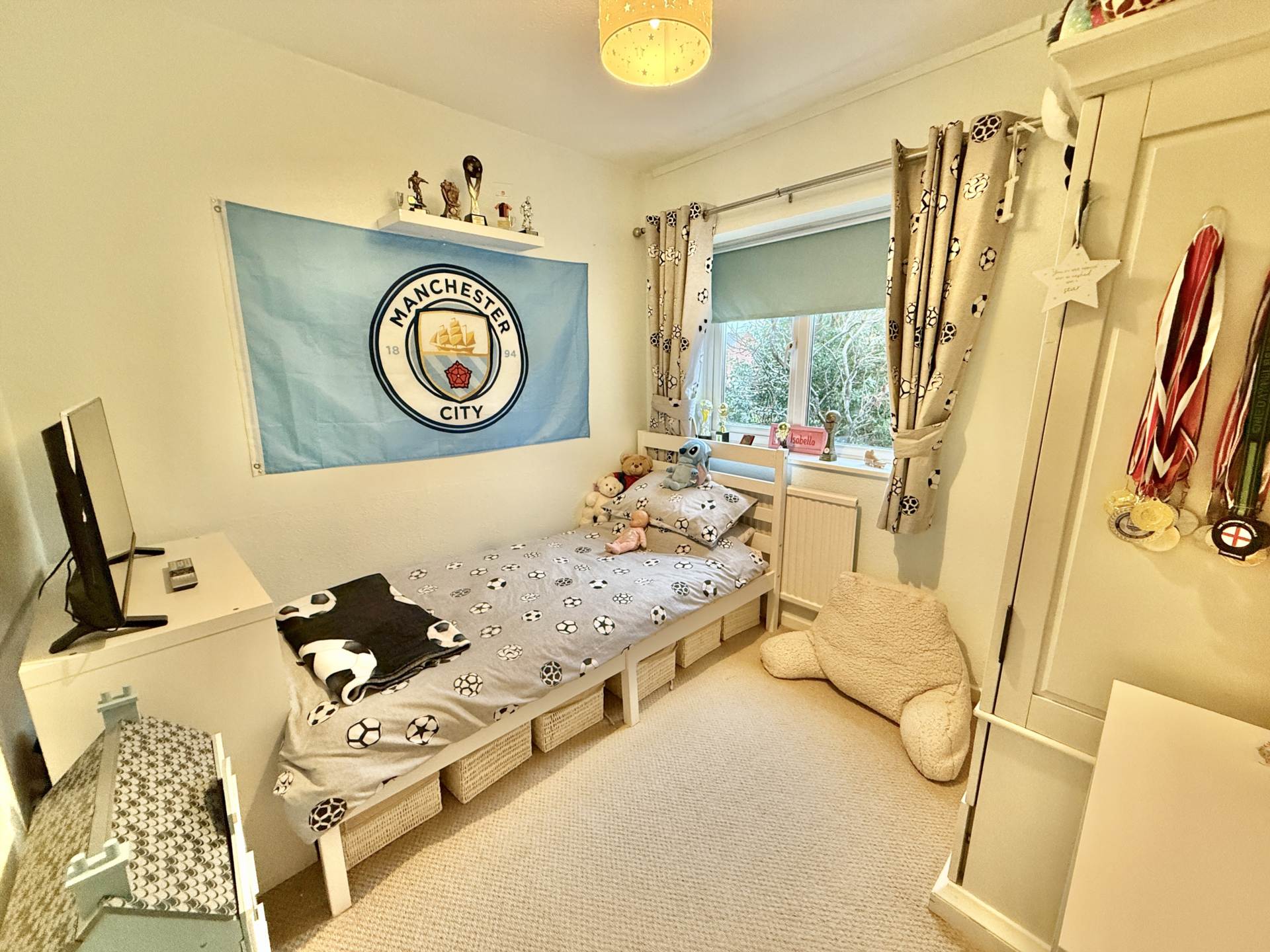 Windsor Close, Oxfordshire, Image 11