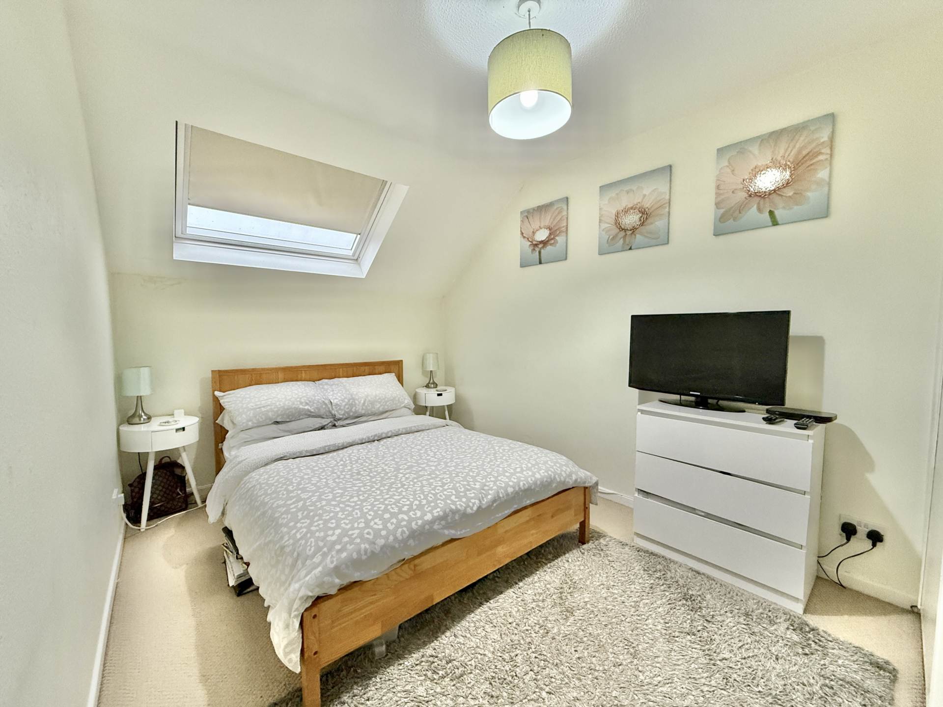 Windsor Close, Oxfordshire, Image 9