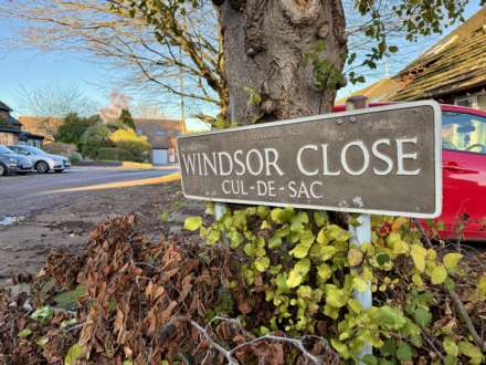 Windsor Close, Oxfordshire, Image 16