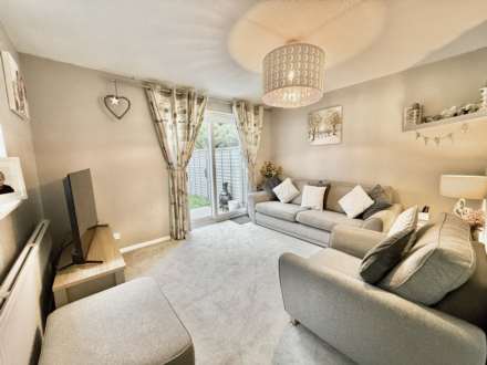 Windsor Close, Oxfordshire, Image 7