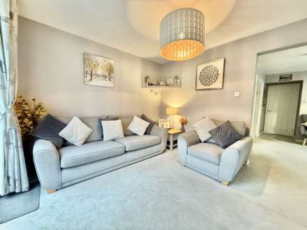 Windsor Close, Oxfordshire, Image 8