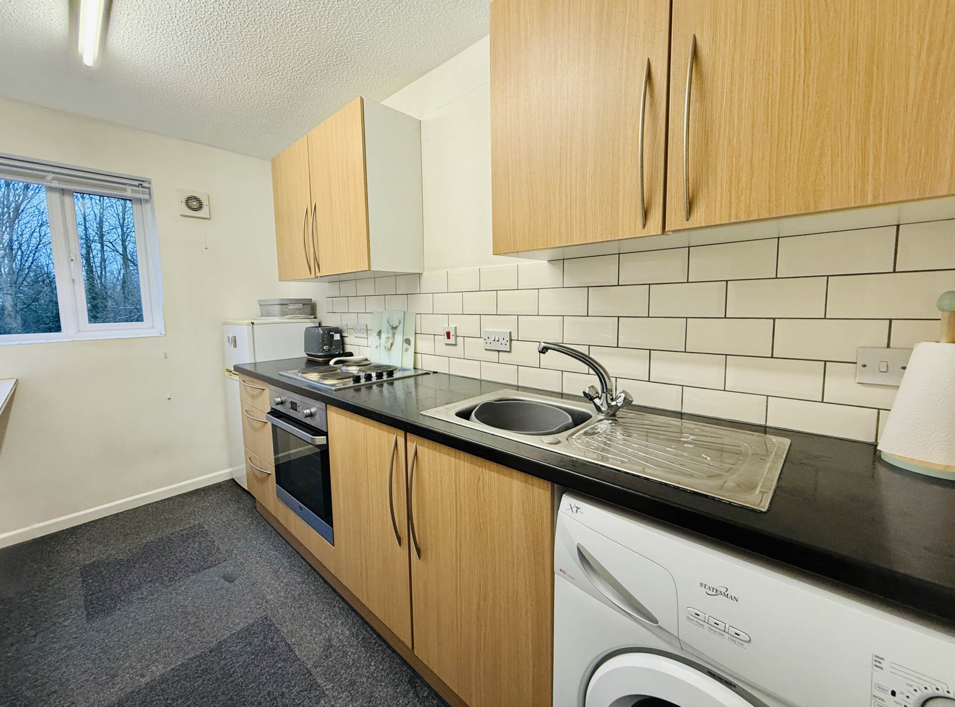 St. Hughs Rise, Didcot, Image 2