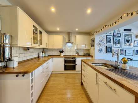 Sands Way, Benson, Image 2