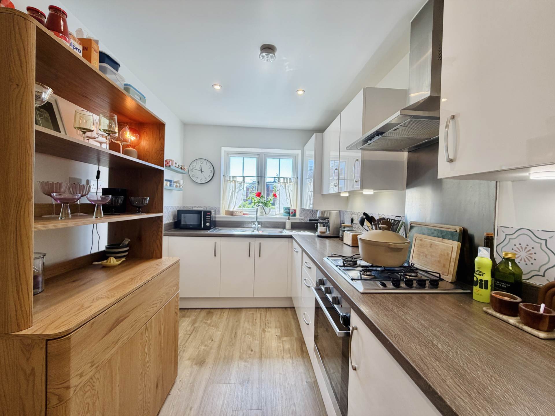 Kings Close, Benson, Image 2