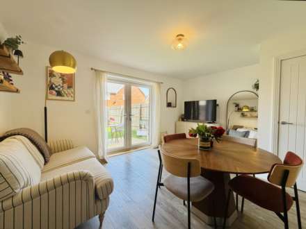 Kings Close, Benson, Image 3
