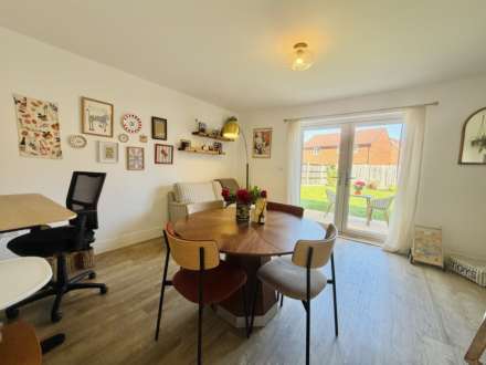 Kings Close, Benson, Image 4