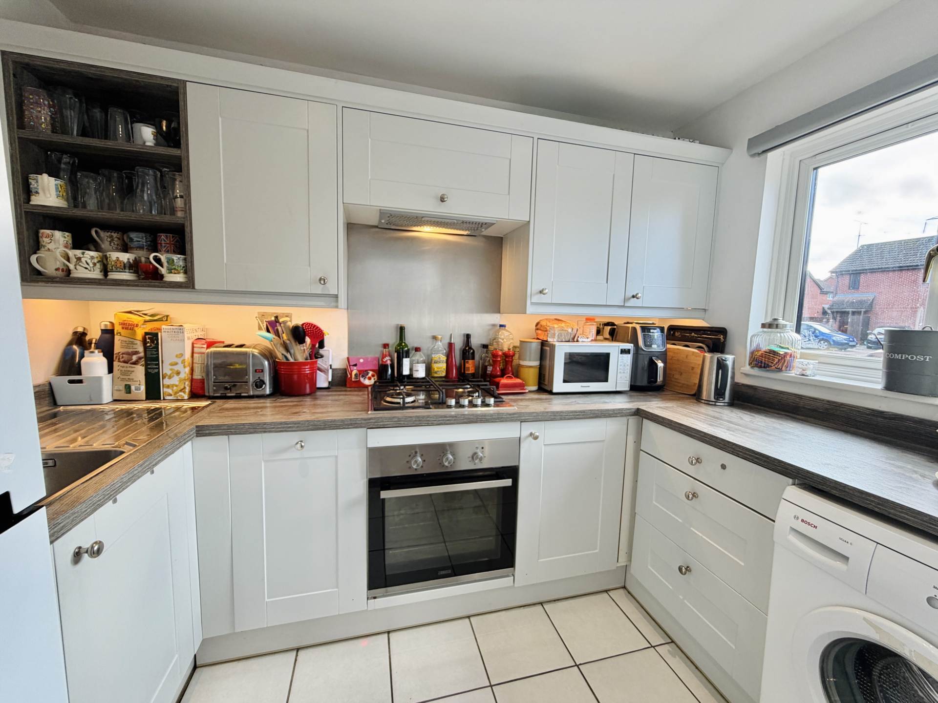 Magdalen Court, Didcot, Image 4