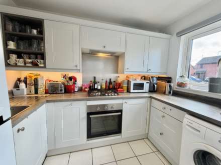 Magdalen Court, Didcot, Image 4
