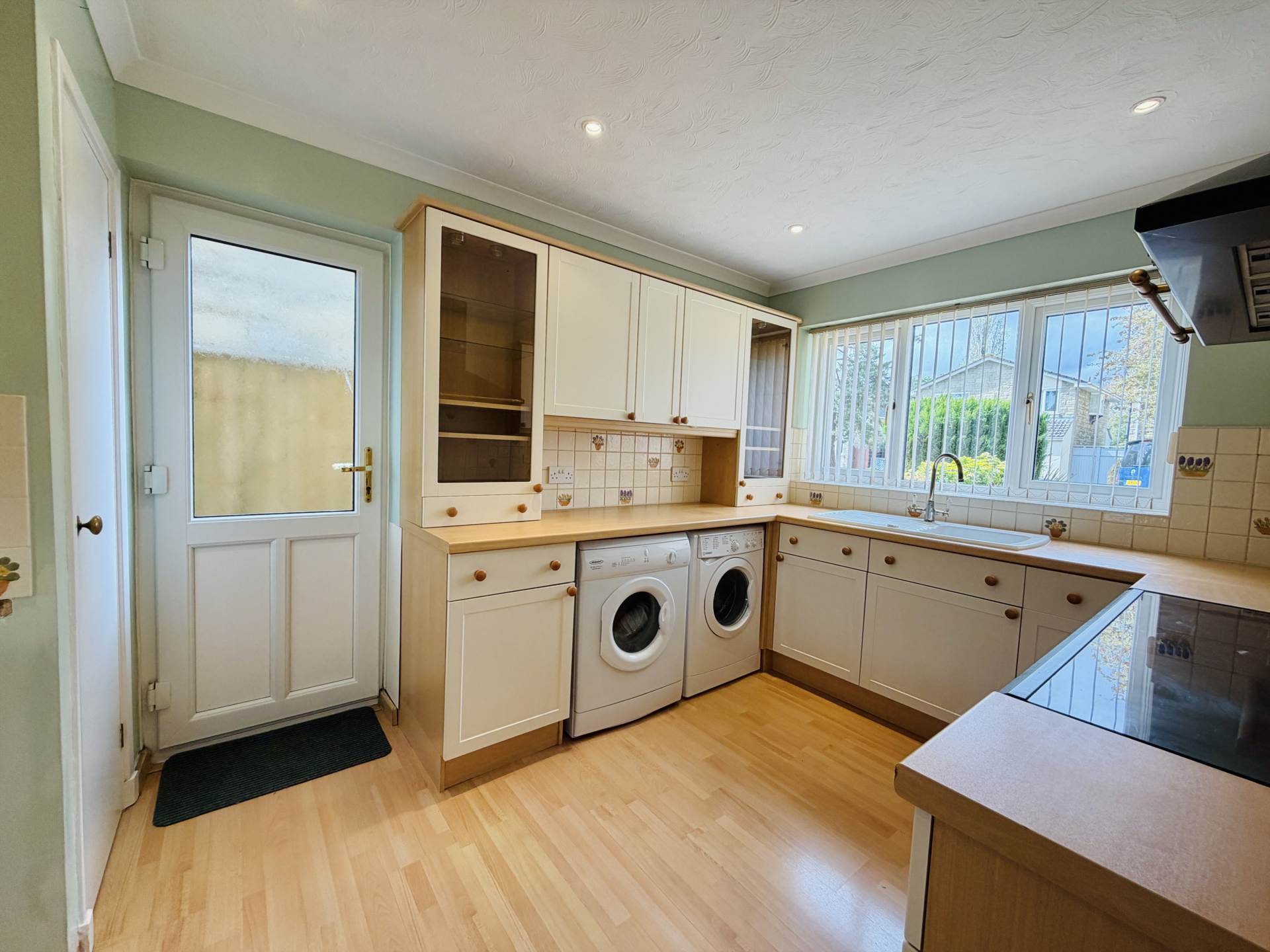 Caldicot Close, Shillingford, Image 2