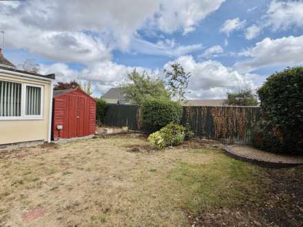 Caldicot Close, Shillingford, Image 15