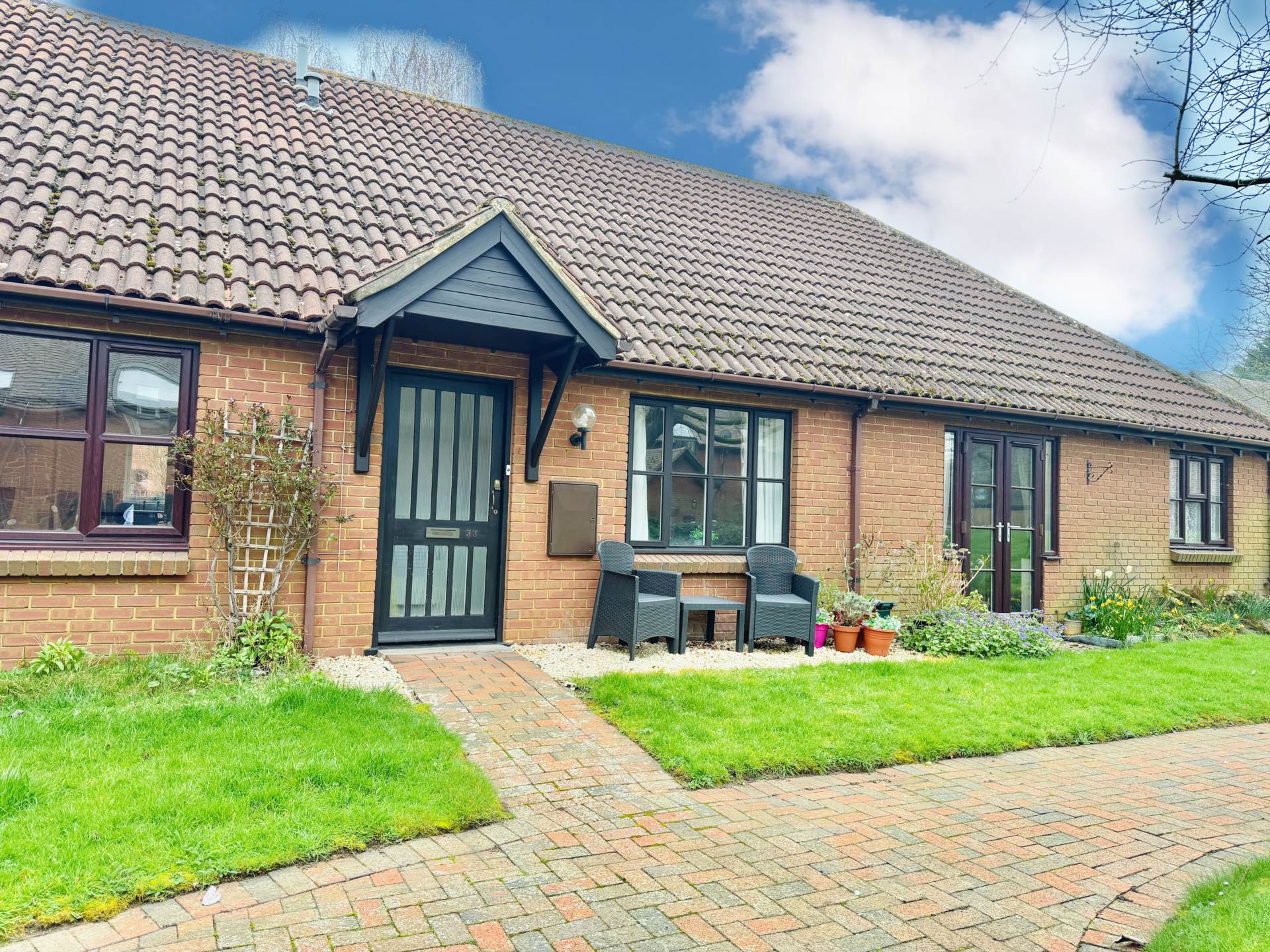 Orchard Walk, Watlington, Image 1