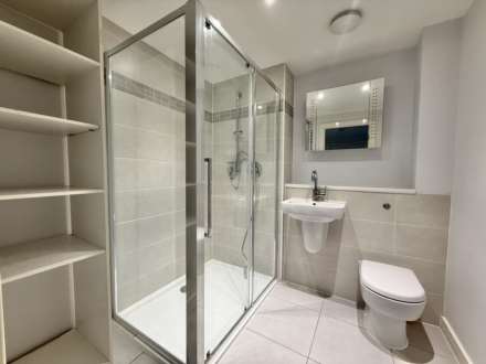 Barnaby Court, Wallingford, Image 10