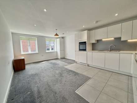 Barnaby Court, Wallingford, Image 8