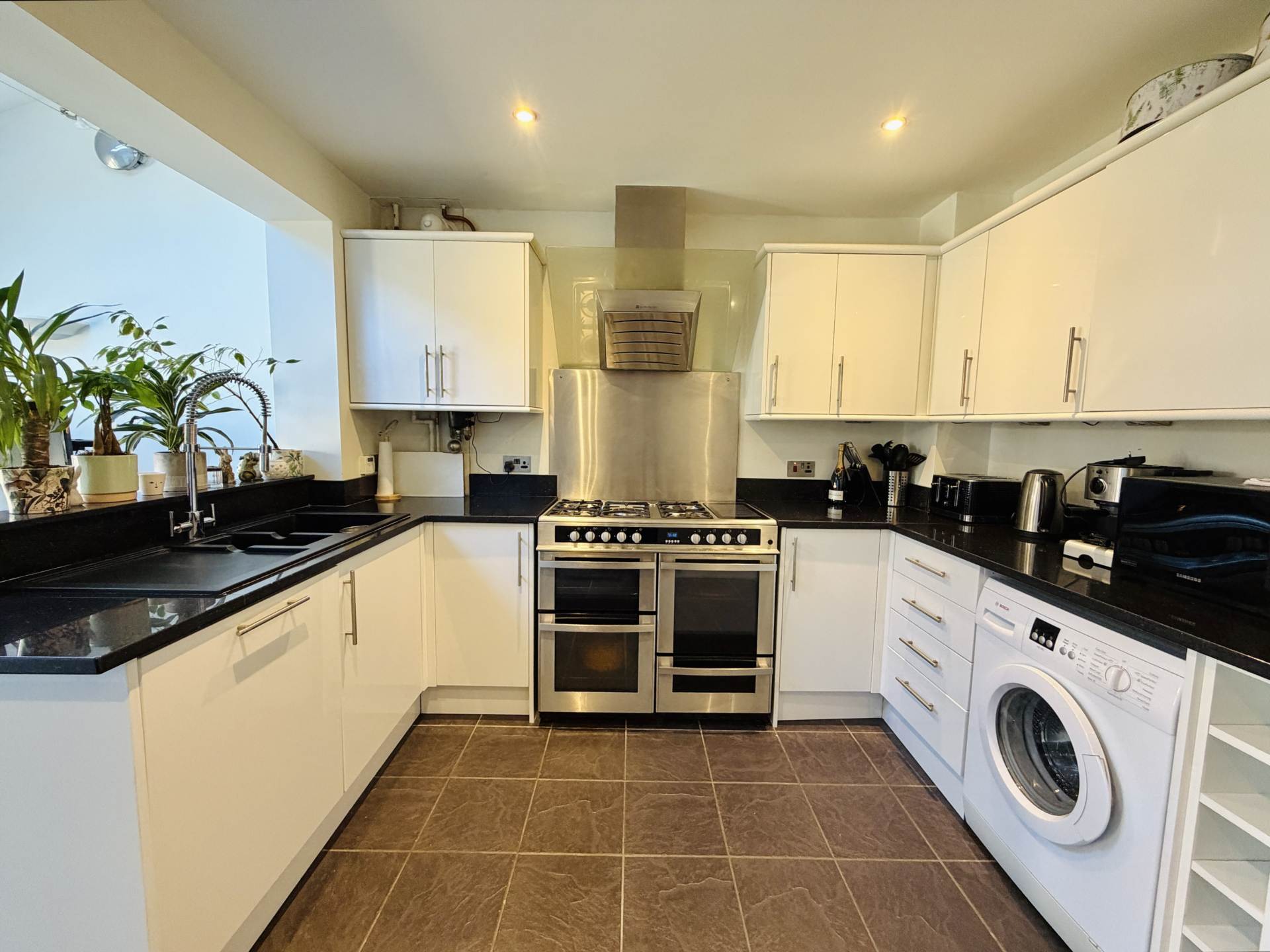 Flemming Avenue, Chalgrove, Image 2