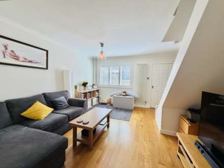 Flemming Avenue, Chalgrove, Image 4