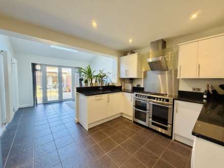 Flemming Avenue, Chalgrove, Image 5