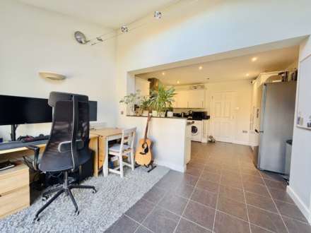 Flemming Avenue, Chalgrove, Image 6