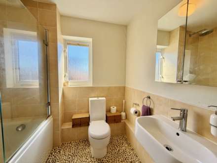 Flemming Avenue, Chalgrove, Image 9