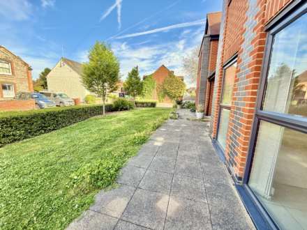 Barnaby Court, Wallingford, Image 11