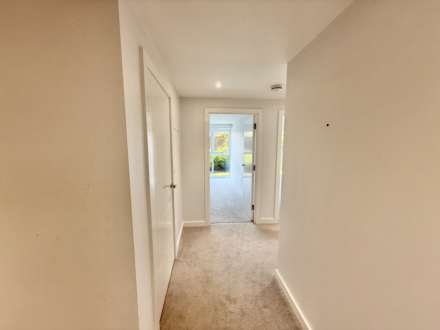 Barnaby Court, Wallingford, Image 3