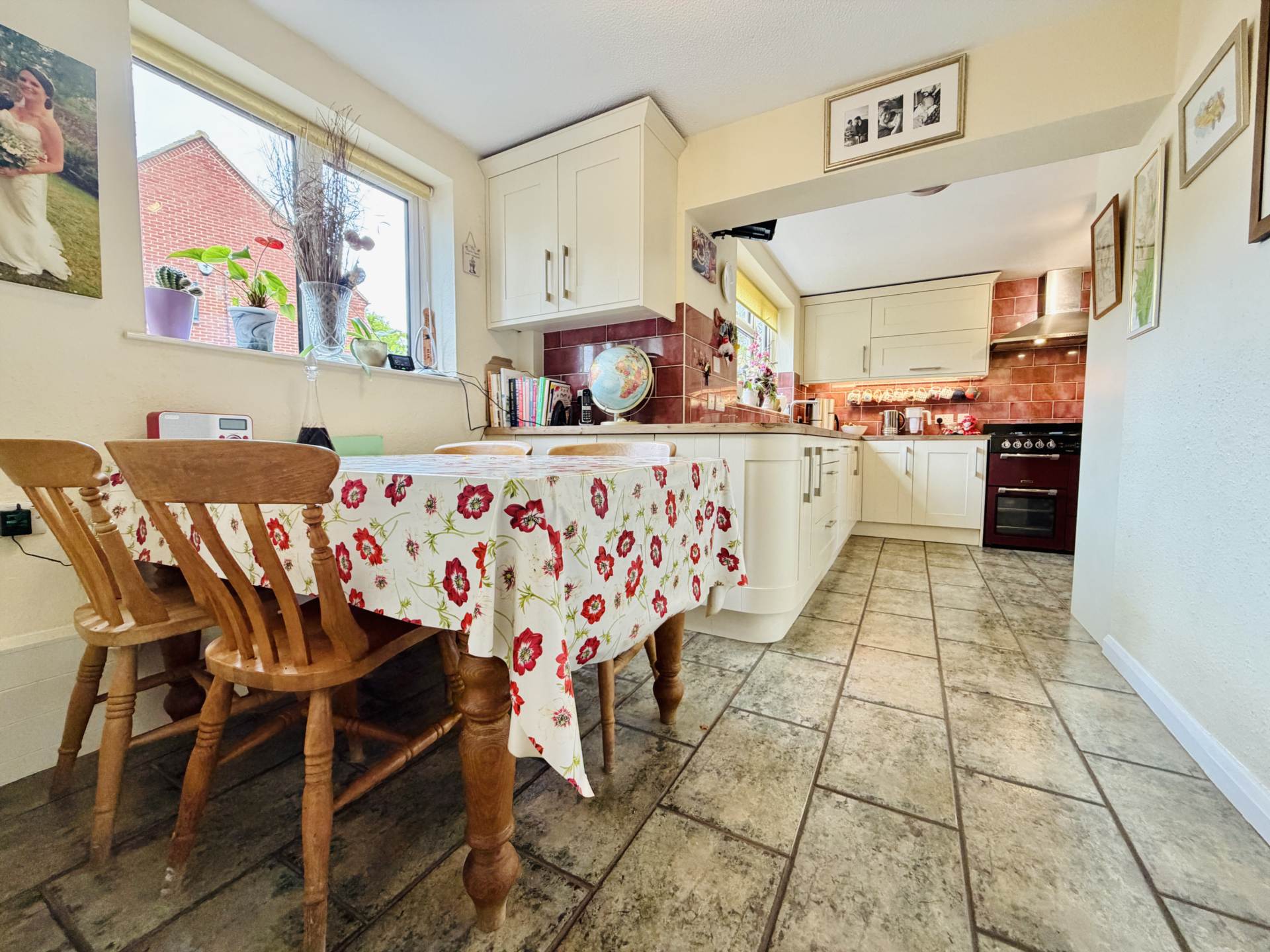 Horseshoes Lane, Benson, Image 3