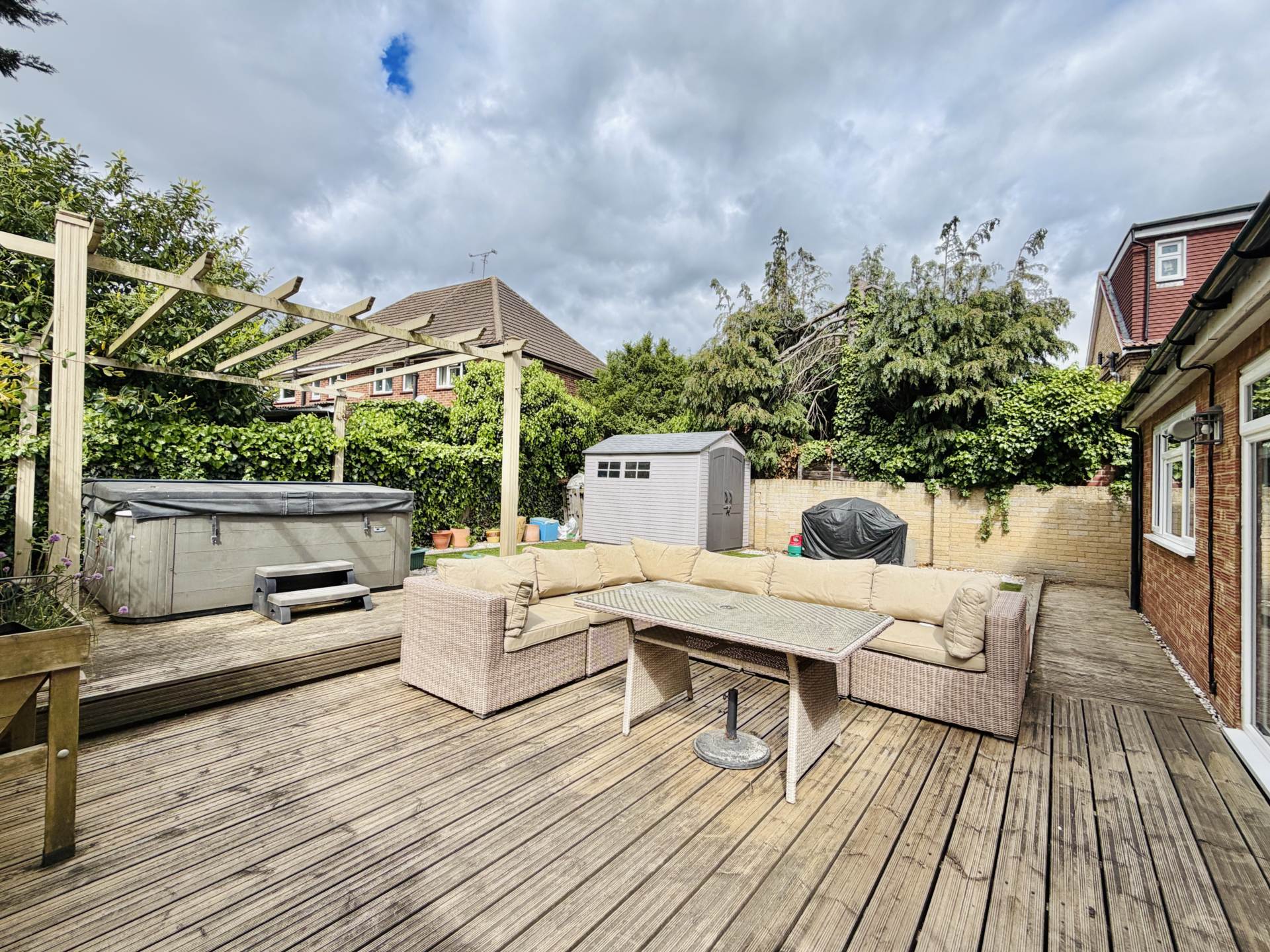 Barnacre Close, Uxbridge, Image 16