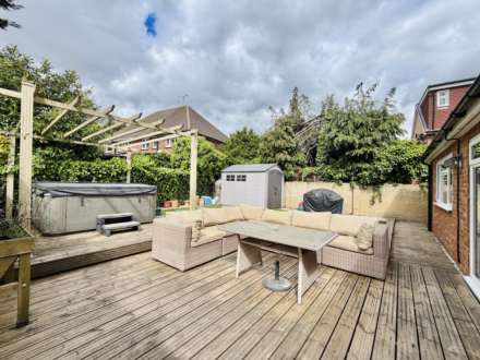 Barnacre Close, Uxbridge, Image 16