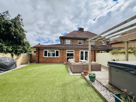 Barnacre Close, Uxbridge, Image 18