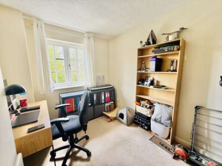 Ouse Close, Didcot, Image 5