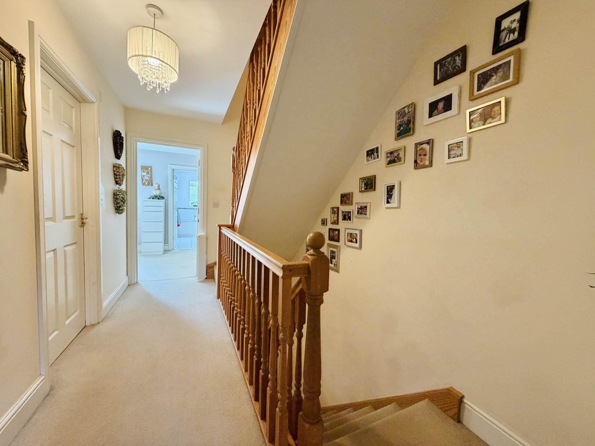 Summit House Close, Woodcote, Image 13
