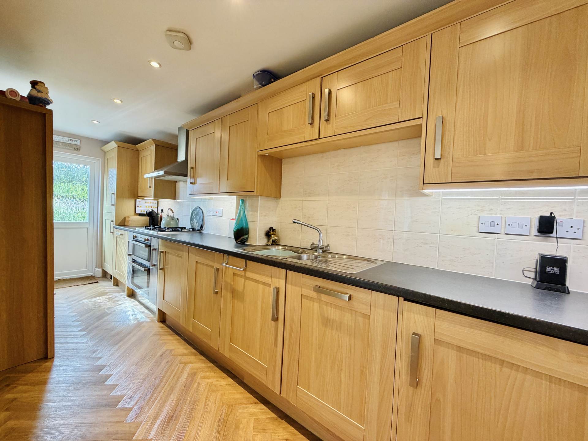 Summit House Close, Woodcote, Image 2