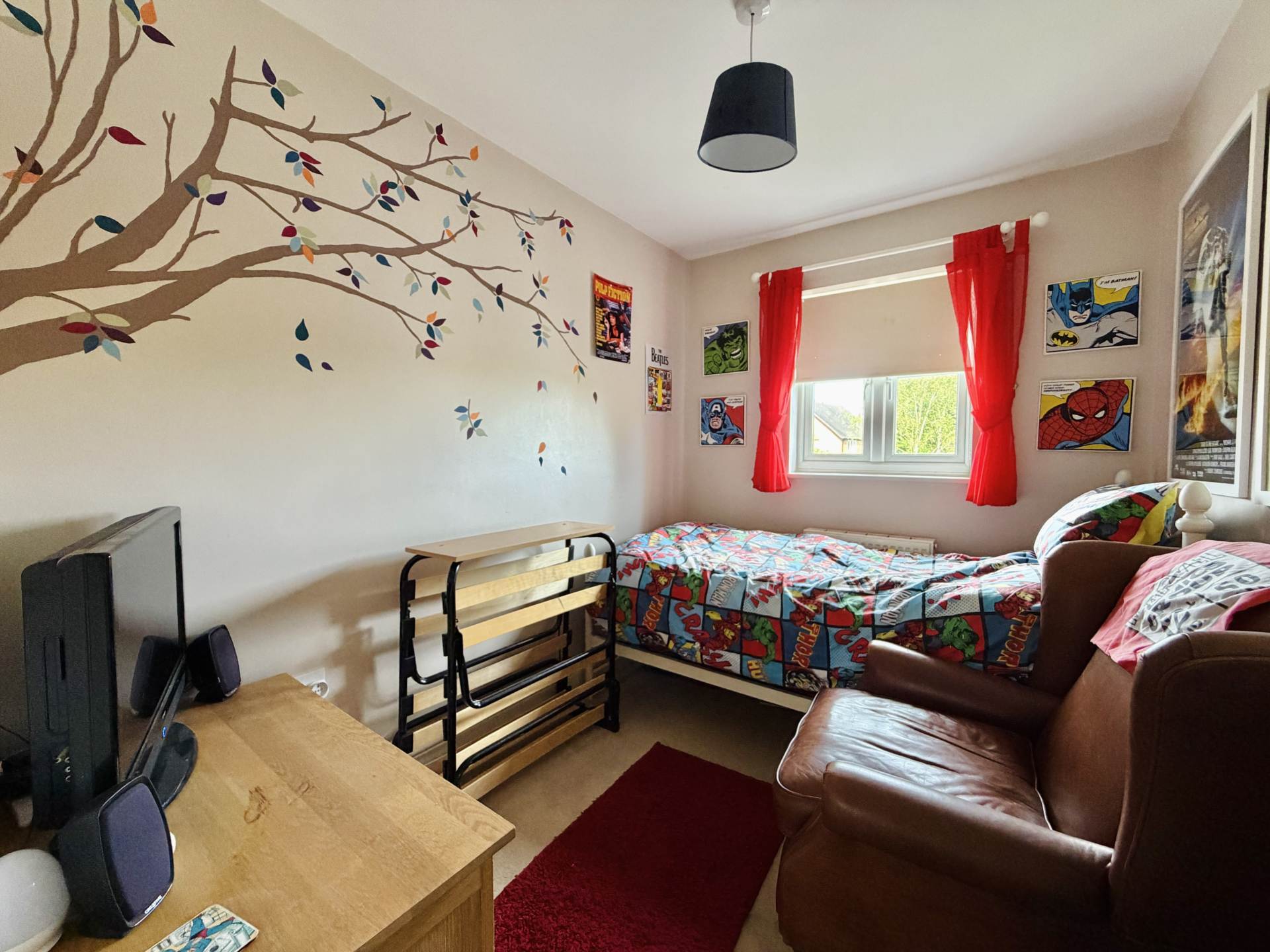 Summit House Close, Woodcote, Image 8