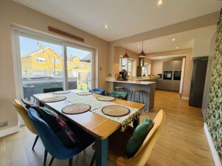 Fir Tree Avenue, Wallingford, Image 4