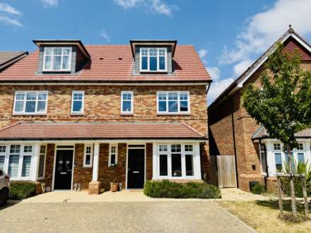 King Henry Avenue, Wallingford, Image 1