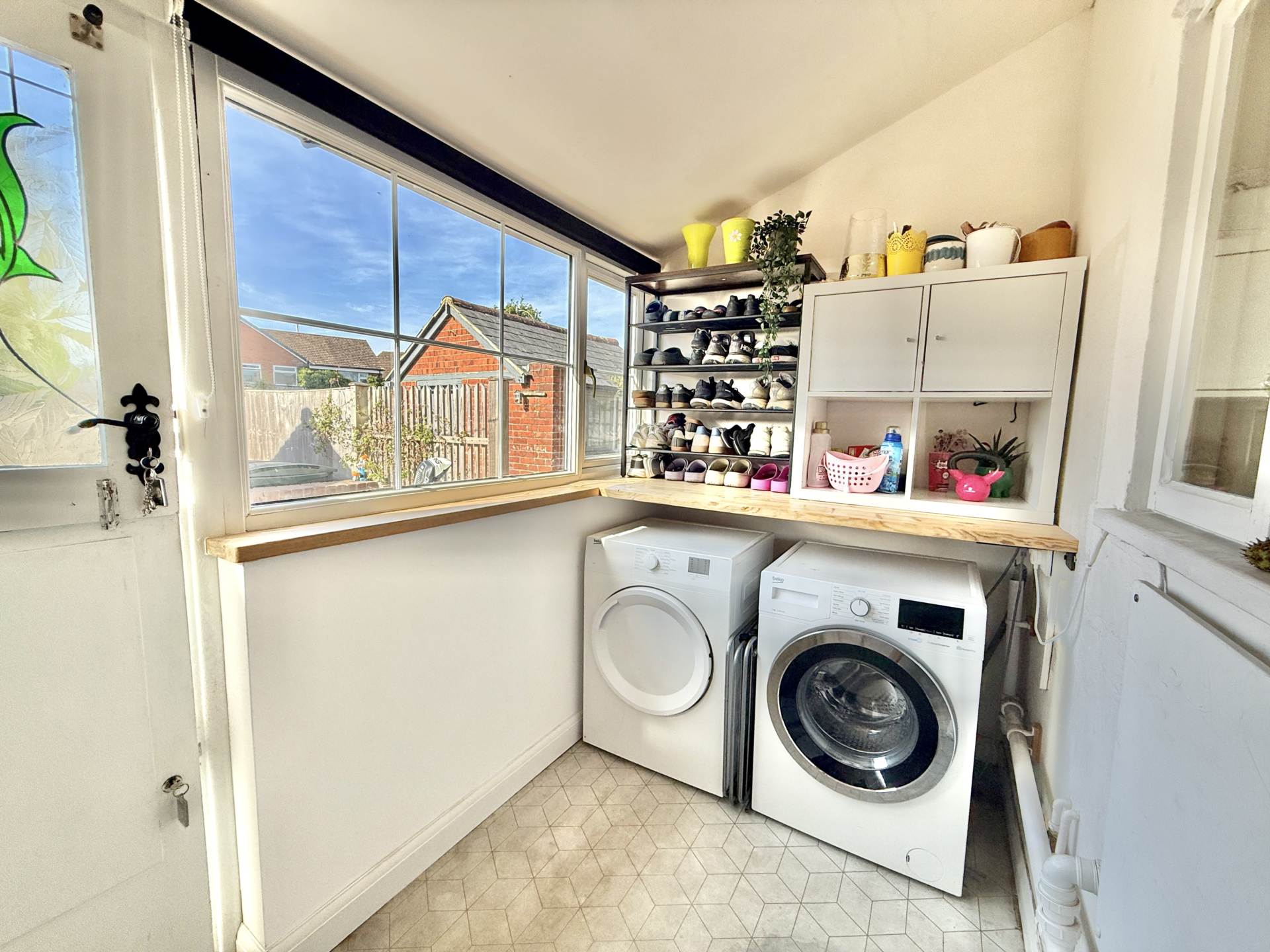St Johns Road, Oxfordshire, Image 5
