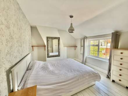 St Johns Road, Oxfordshire, Image 10