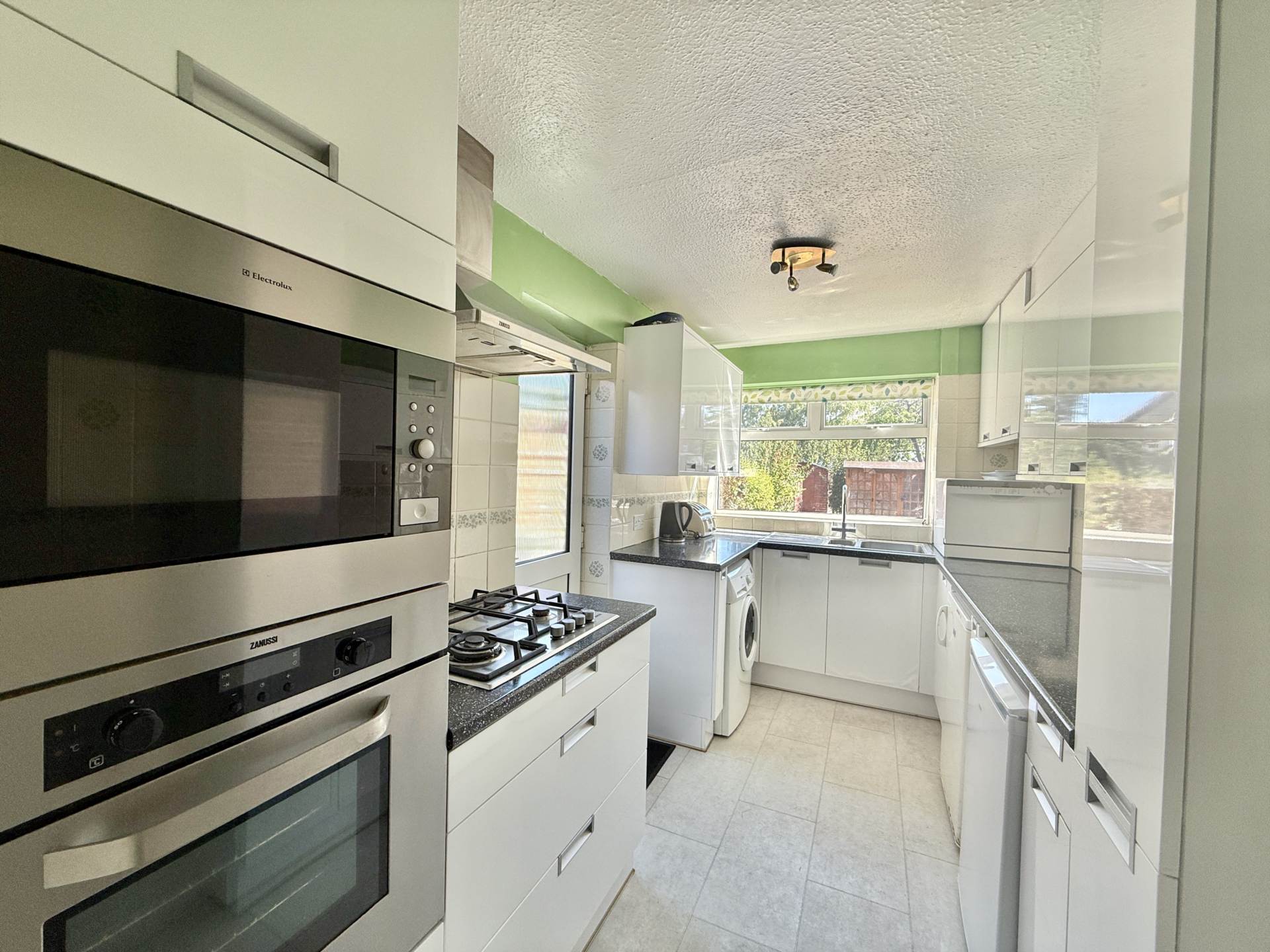 Millbrook Close, Wallingford, Image 2
