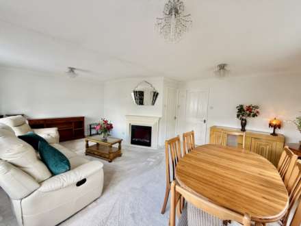 Kennett Place, Didcot, Image 10