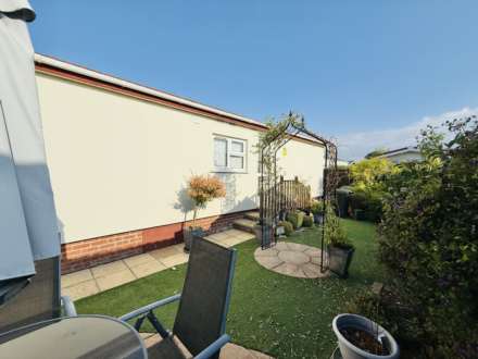 Kennett Place, Didcot, Image 4