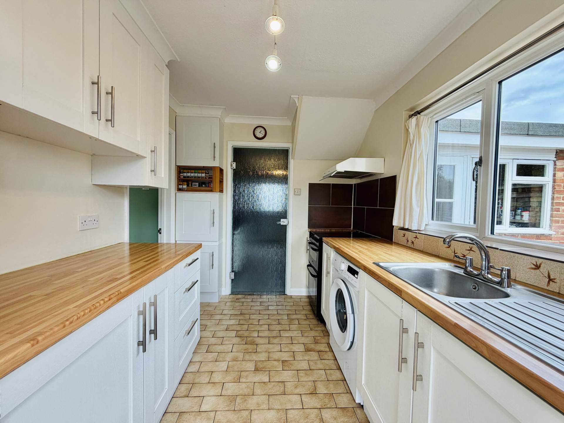Brookmead Drive, Wallingford, Image 2