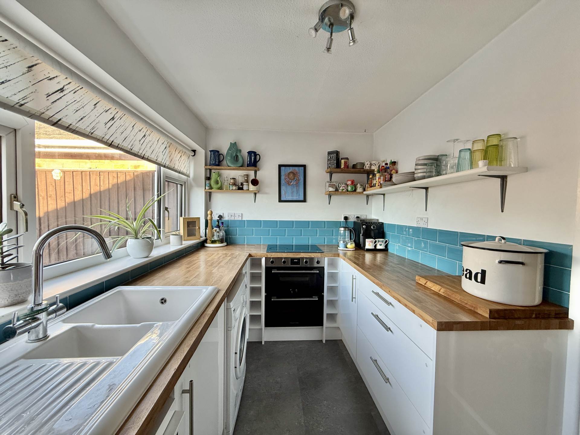 Offas Close, Benson, Image 2