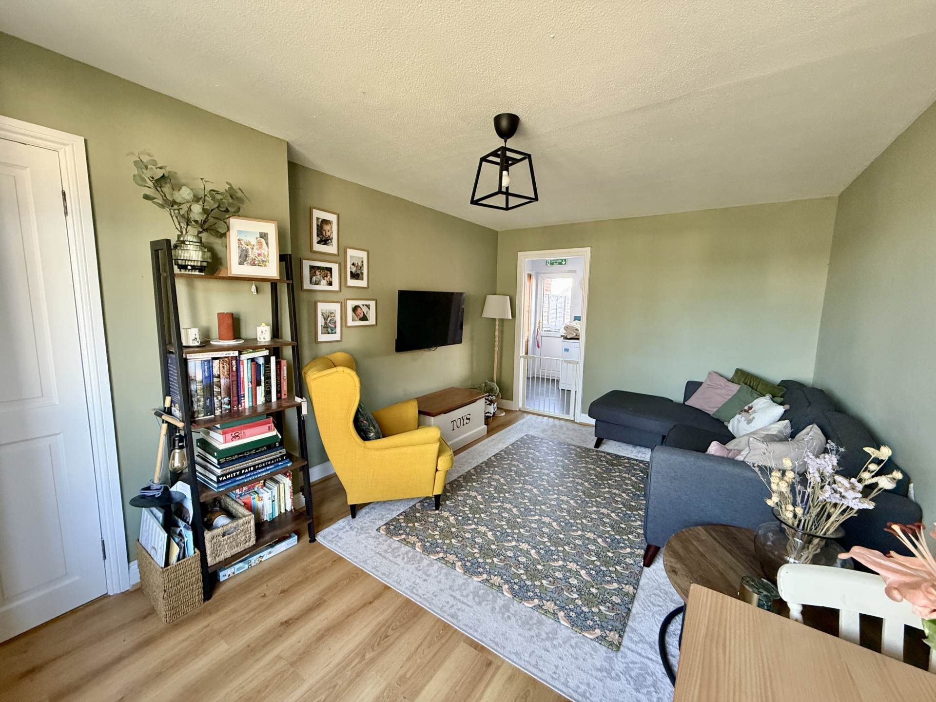 Offas Close, Benson, Image 5