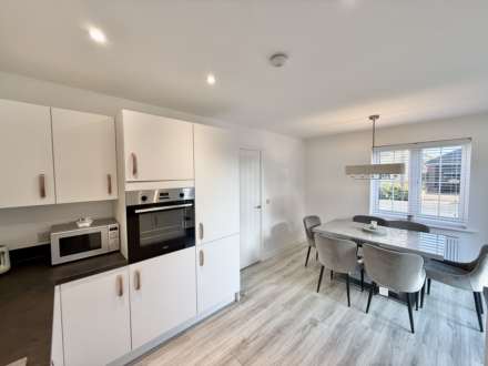 Skylark Way, Cholsey, Image 3