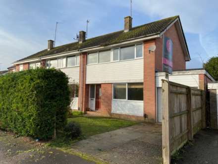 3 Bedroom Semi-Detached, Fairfield, Cholsey